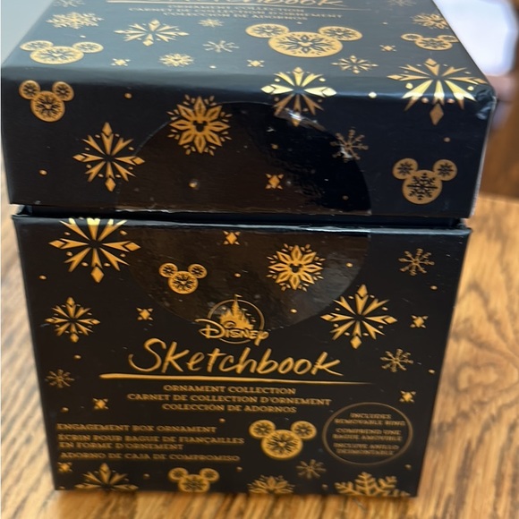 Disney exclusive sketchbook, ornament,will you marry me